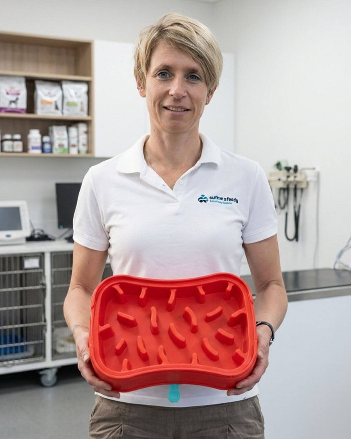 Dr. Hannah Capon, MA Vet MB MRCVS, CCRP